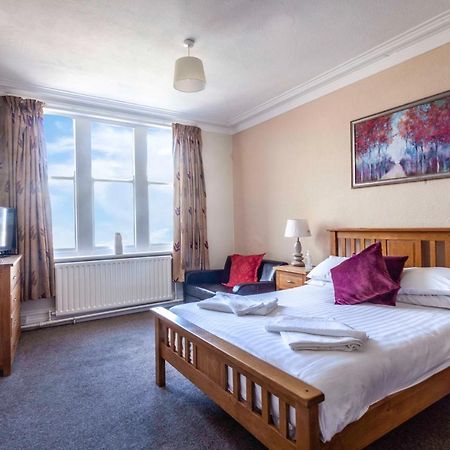 The Royal Bar & Shaker Hotel Morecambe Kültér fotó