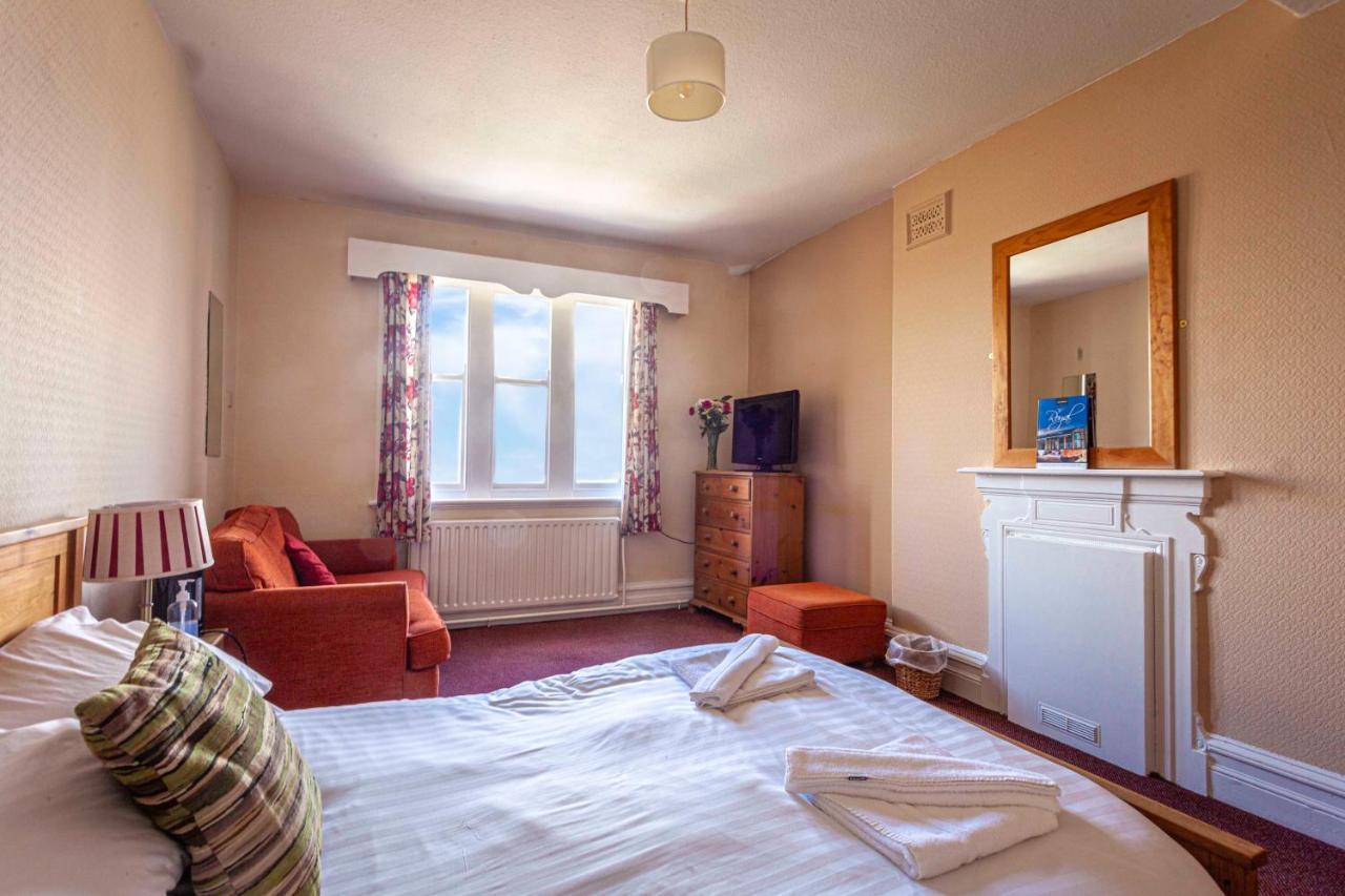 The Royal Bar & Shaker Hotel Morecambe Kültér fotó