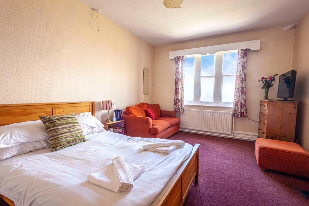 The Royal Bar & Shaker Hotel Morecambe Kültér fotó
