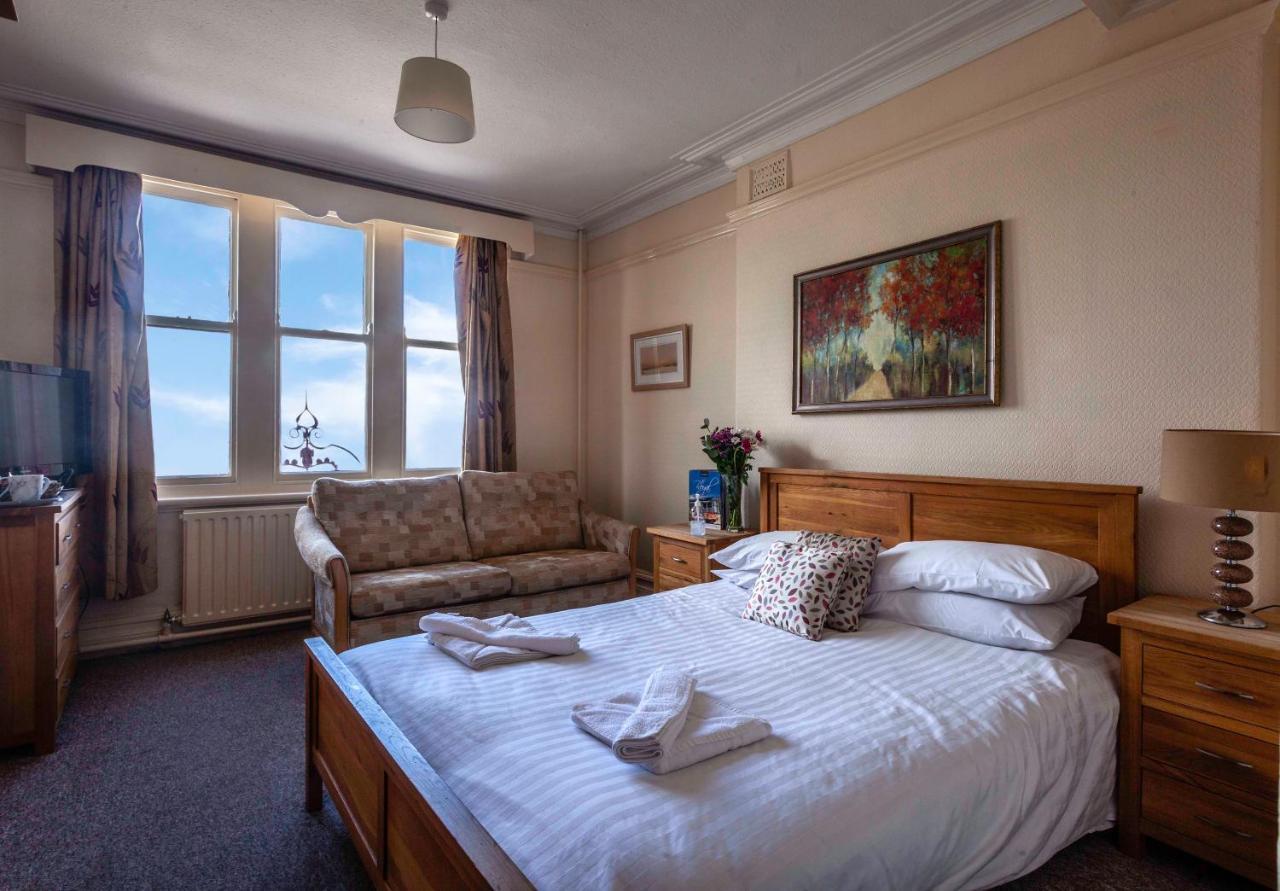 The Royal Bar & Shaker Hotel Morecambe Kültér fotó
