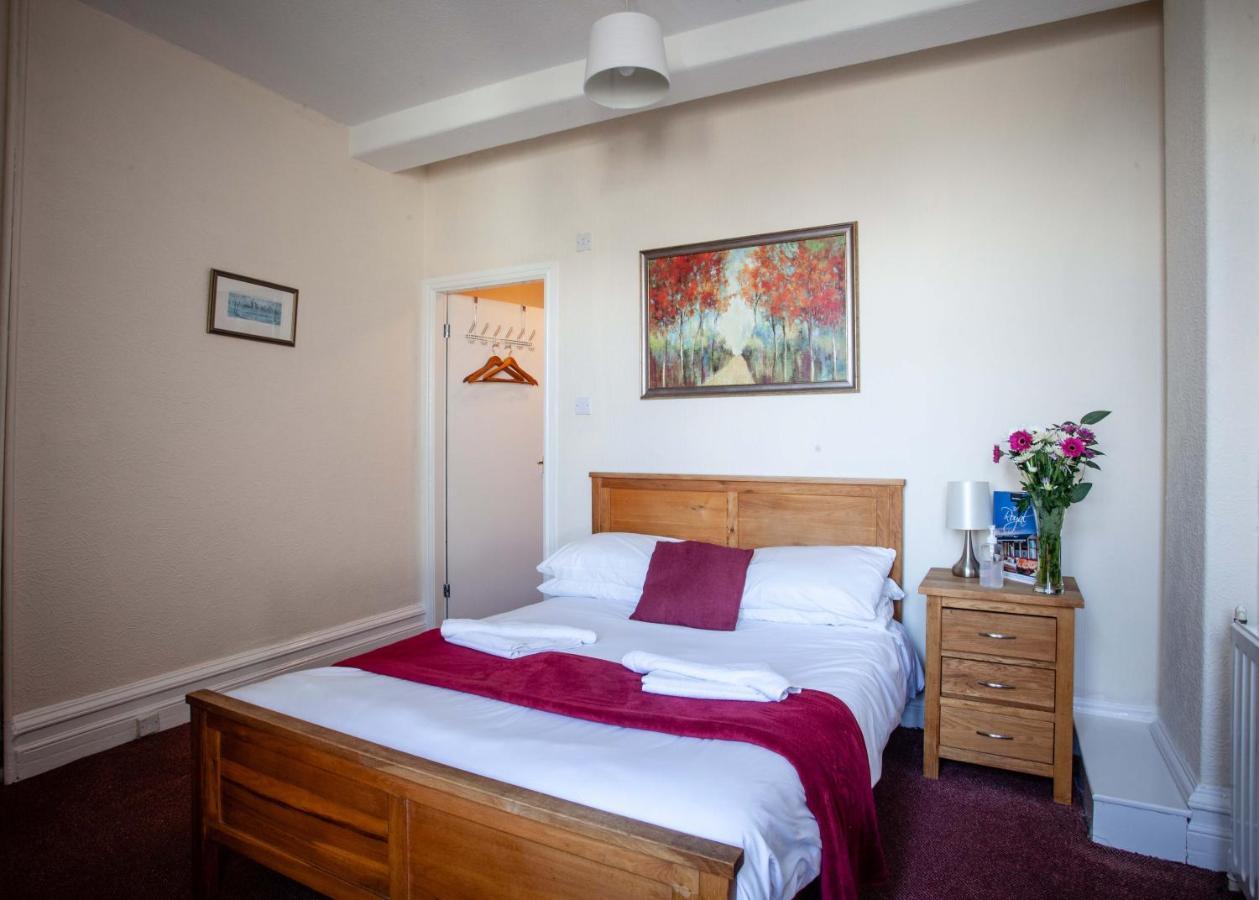 The Royal Bar & Shaker Hotel Morecambe Kültér fotó