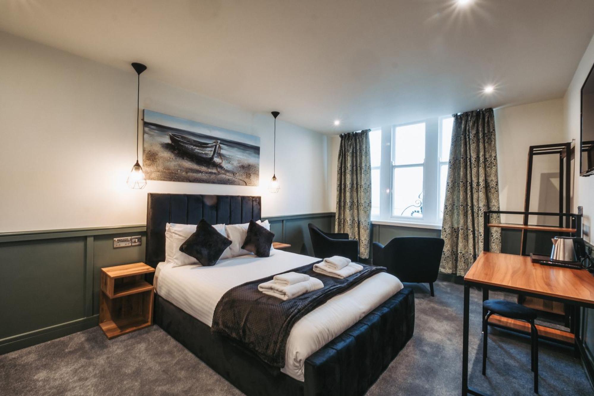 The Royal Bar & Shaker Hotel Morecambe Kültér fotó
